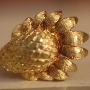 Antieke gouden ring slang robijn 18kt E500,-