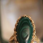 Antieke vintage gouden ring grote malachite E 295,-